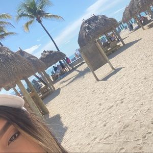 Meet your Posher, Daniela